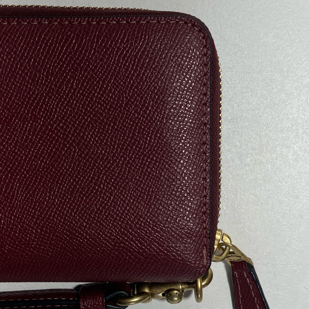 LikeNew $225 COACH Continental ZipAround Leather Wristlet Clutch Wallet Burgundy - Picture 9 of 15